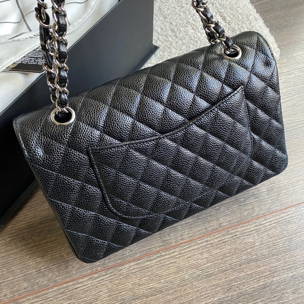 SOLD Chanel medium classic double flap in caviar - Picture 2 of 12